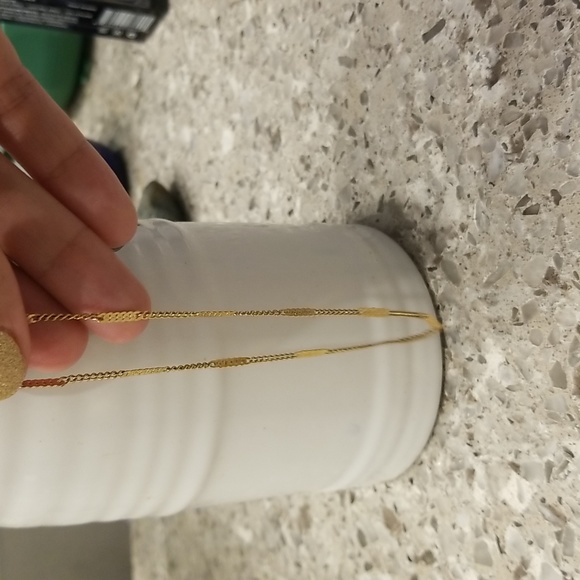 Gold thin bracelet 10" long. - Picture 2 of 5